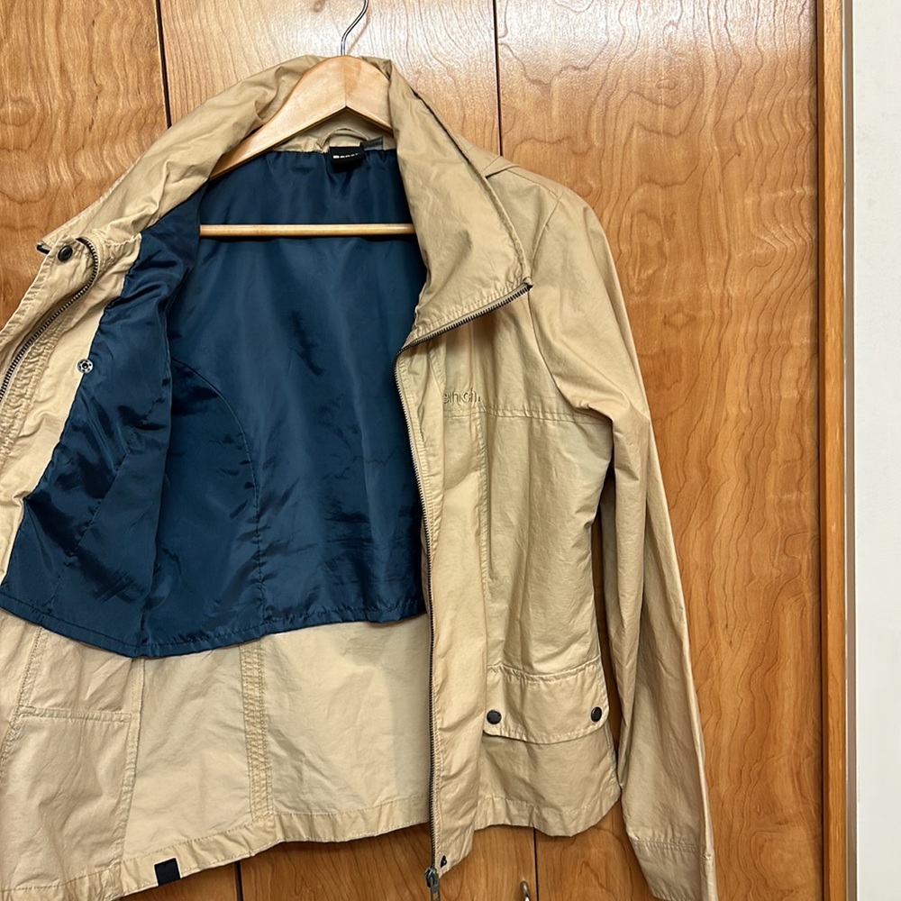 Bench Jacket - Picture 4 of 5